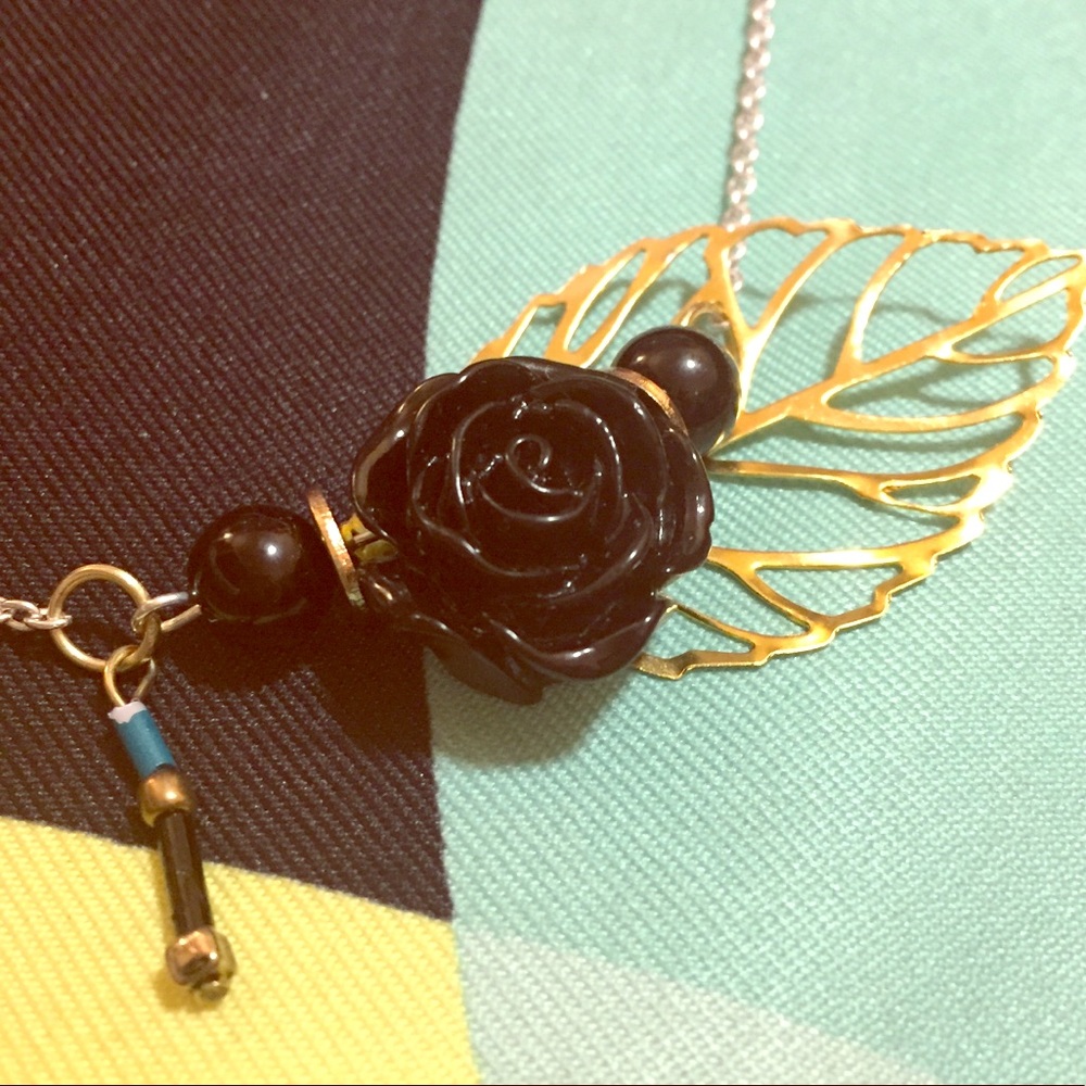 DDP Floating Rose